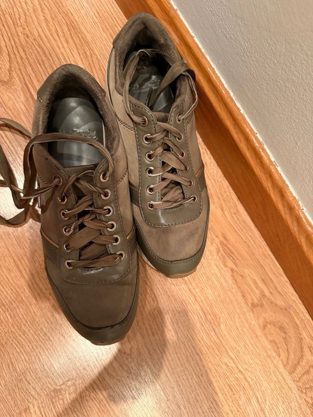 Zapatillas Stradivarius - Verde Caqui