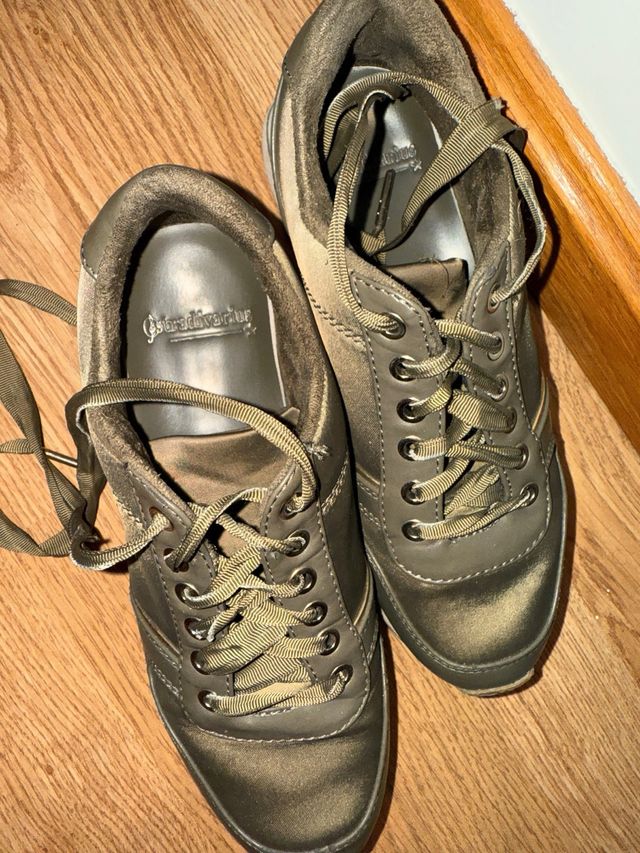 Zapatillas Stradivarius - Verde Caqui