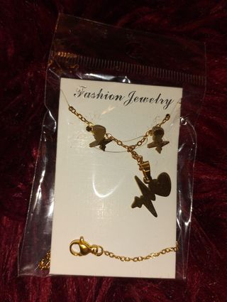 Pulsera y aretes corazón oro