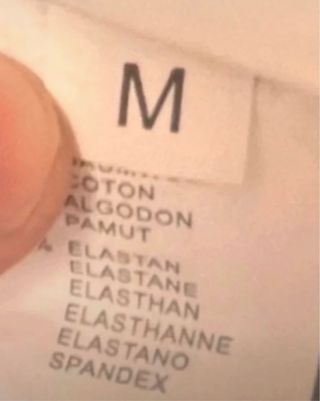 Camicia jeans. 
Mai usata poiché taglia sbagliata.