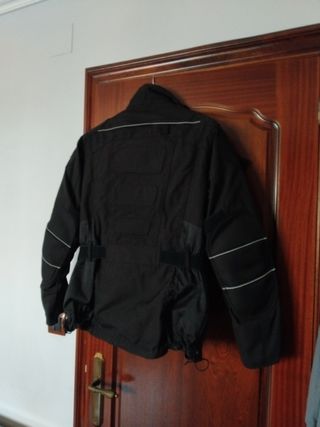 Cazadora moto mujer negra