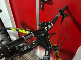 Bicicleta MTB carbono Berria Bravo 29”