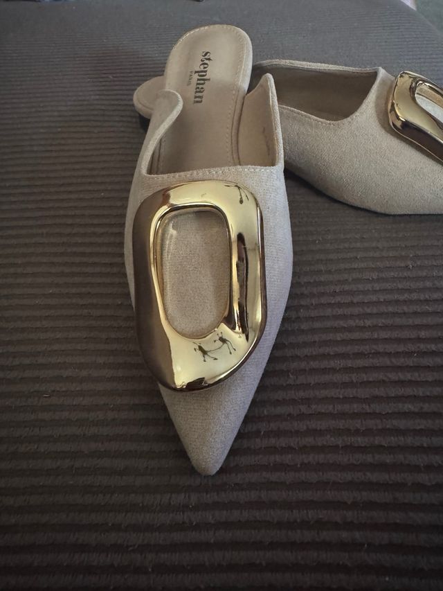 Zapatos Stephan beige dorados