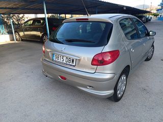 Peugeot 206 2004