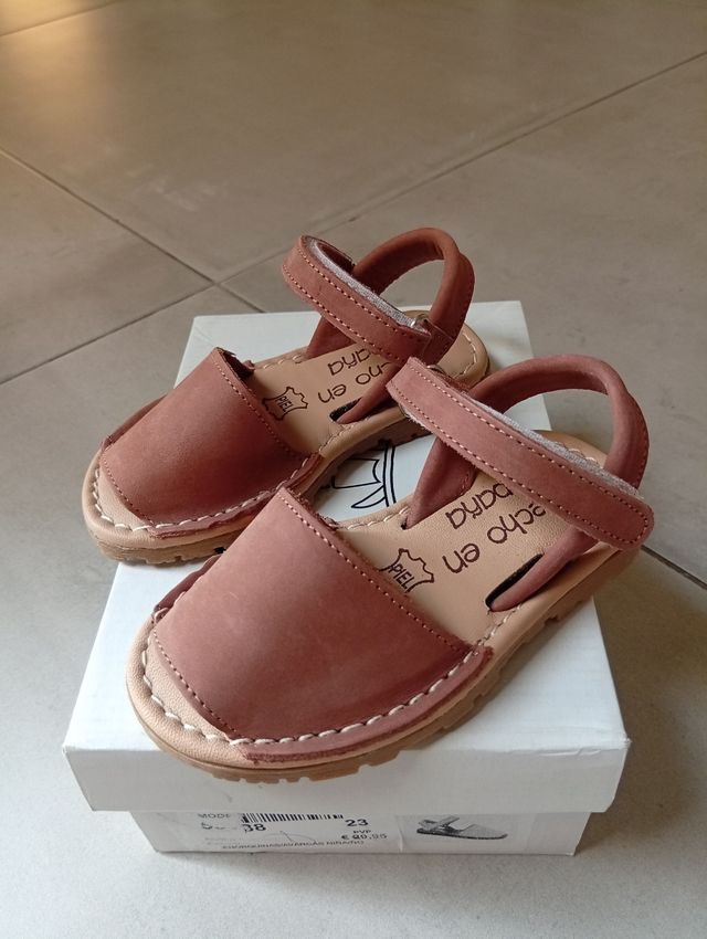 Menorquinas marrones niña talla 23