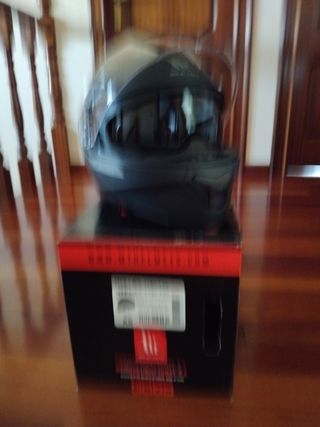 Casco moto negro talla XS usado 2 veces 