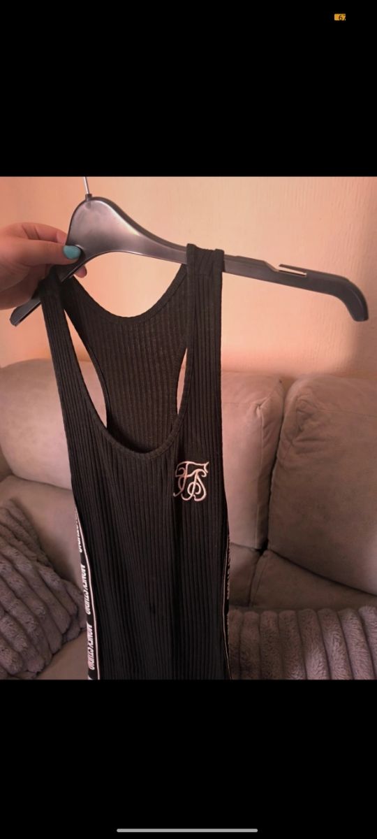 Vestido negro casual