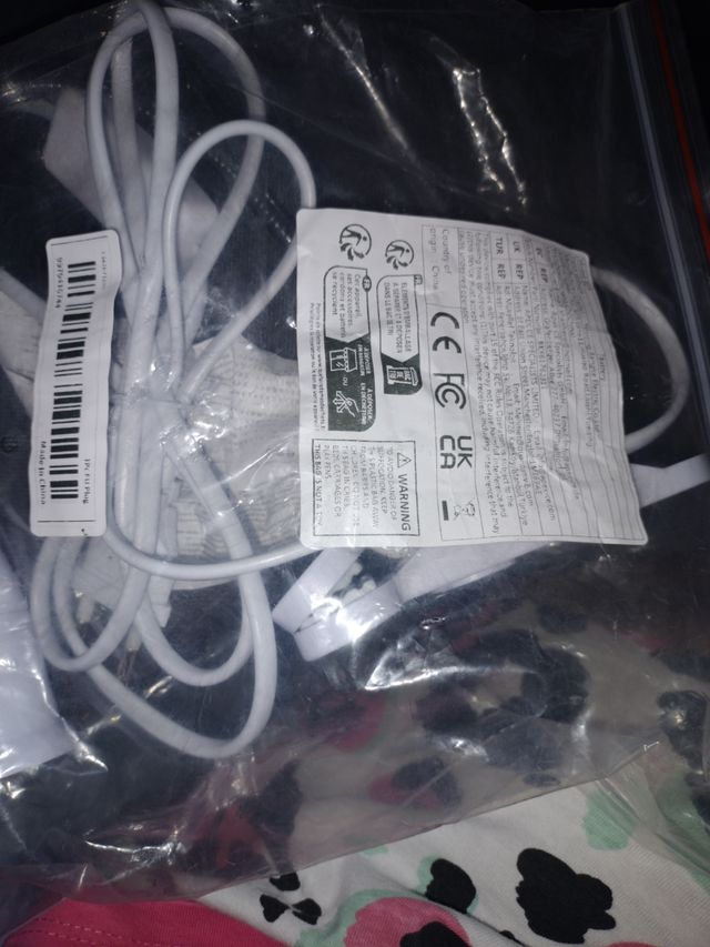 Lampara  flexible de pinza blanca nueva.