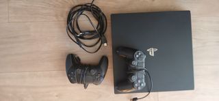 PS4 Pro (PlayStation 4 Pro) - 2 mandos