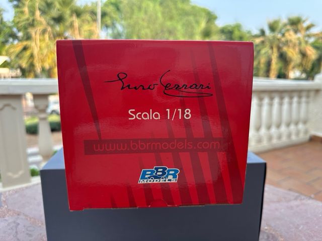 Enzo Ferrari 1:18 — BBR Models — Edición limitada 