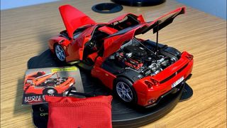 Enzo Ferrari 1:18 — BBR Models — Edición limitada 