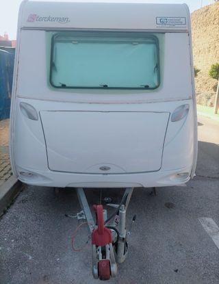 Caravana sterckeman 390CP 750kg