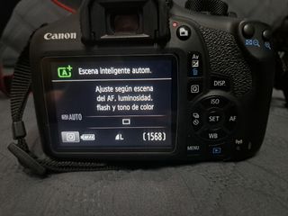 Cámara Canon EOS 1300D negra