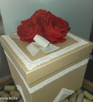 Scatola Regalo Rossa Decorata