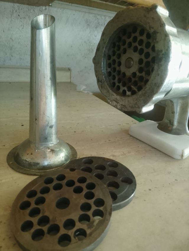 Tritacarne Tre Spade vintage con tre dischi