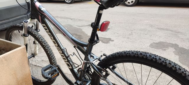 VENDO BICICLETA    PARA. CHICA MEGAMO 26" TALLA M