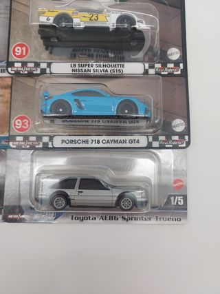 6 Hot Wheels Premium: Nissan, Porsche