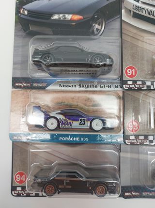 6 Hot Wheels Premium: Nissan, Porsche