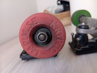 4 ruedas skate Krypto Impulse
2 ejes Toro