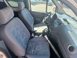 Ford Tourneo Connect 2012