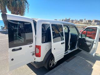 Ford Tourneo Connect 2012