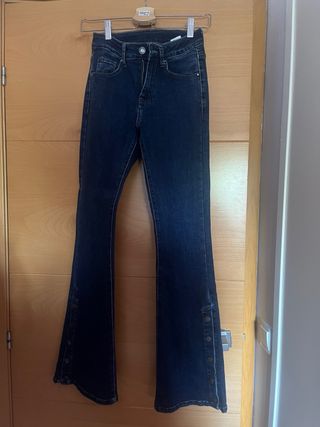 Pantalones campana vaqueros