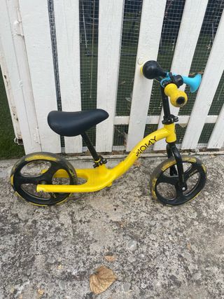 Bicicleta de iniciacion sin pedales Womy.
