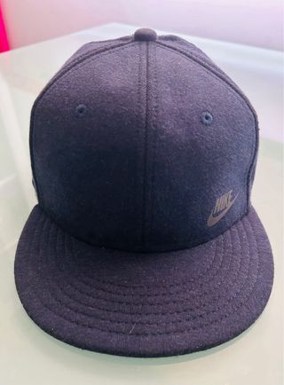 Gorra Nike azul marino