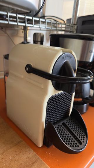 Cafetera Nespresso inissia 