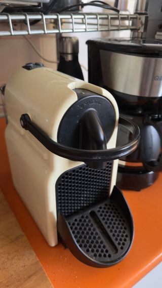 Cafetera Nespresso inissia 