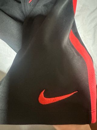 Pantalon corto Nike Dri-FIT - Negro/Rojo