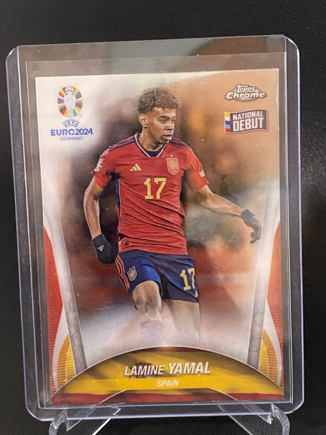 Lamine Yamal #17 Topps Chrome Euro National Debut