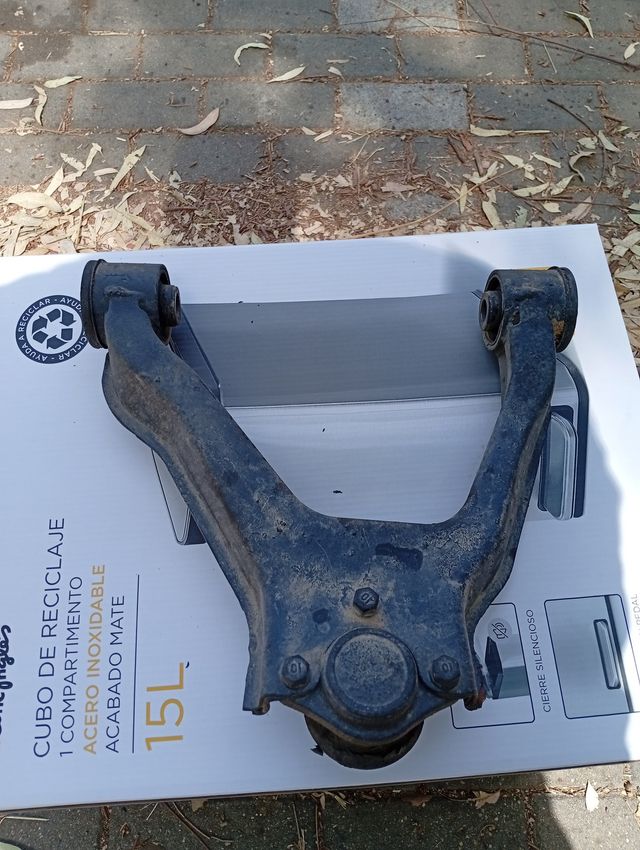 Brazo Oscilante Suspensión - Mitsubishi III V60.