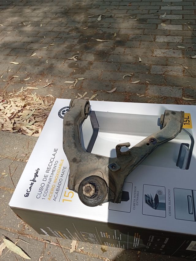 Brazo Oscilante Suspensión - Mitsubishi III V60.