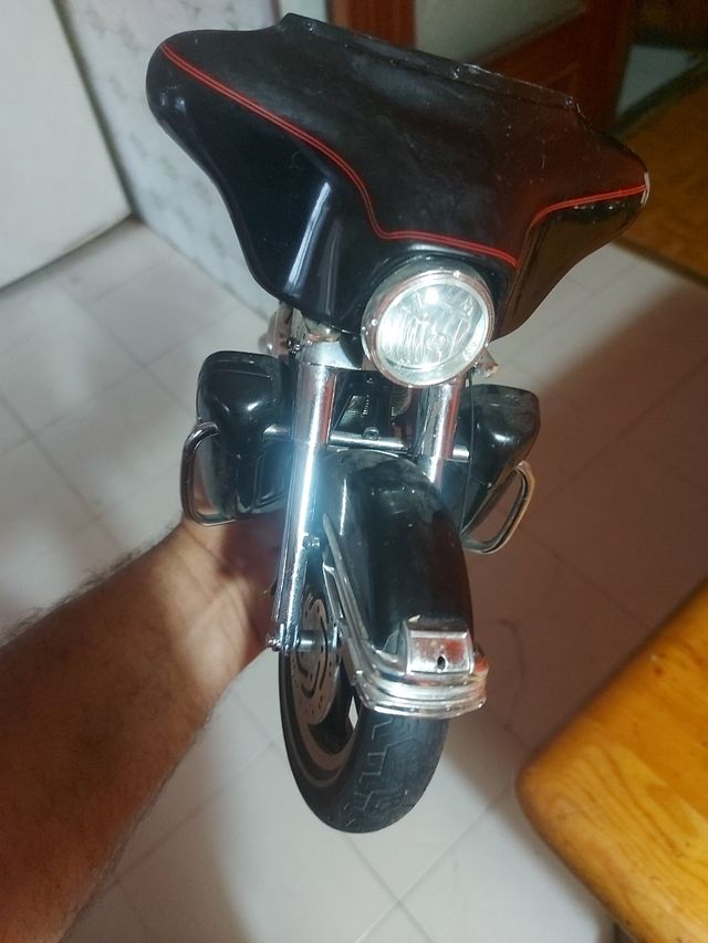 Motocicletta in miniatura Harley Davidson