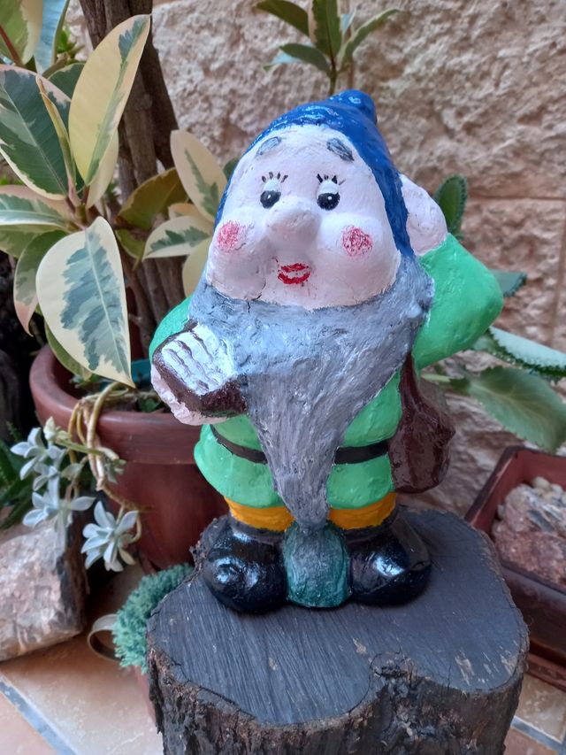 Enanito cartero para el jardín 
