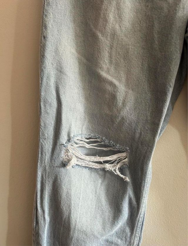 Jeans Bershka 40 - Azul Desfiados