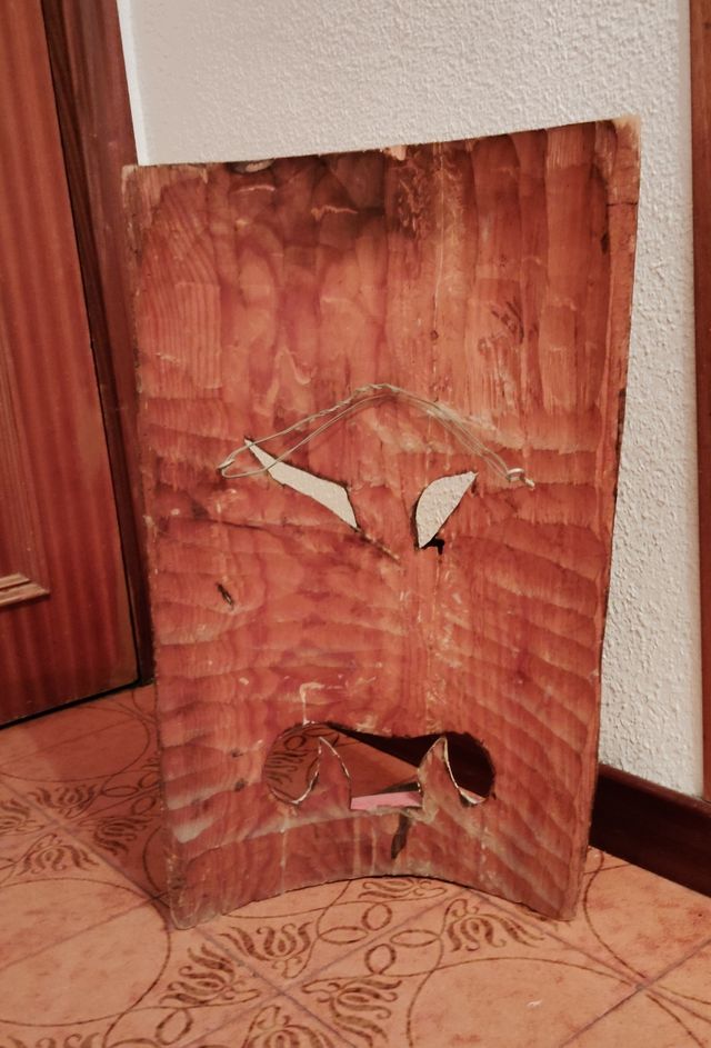 Máscara tribal africana de madera