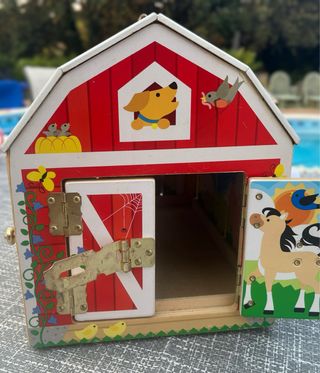 Granja madera Melissa&Doug Montessori con candados