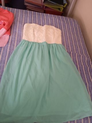 Vestido blanco y verde agua