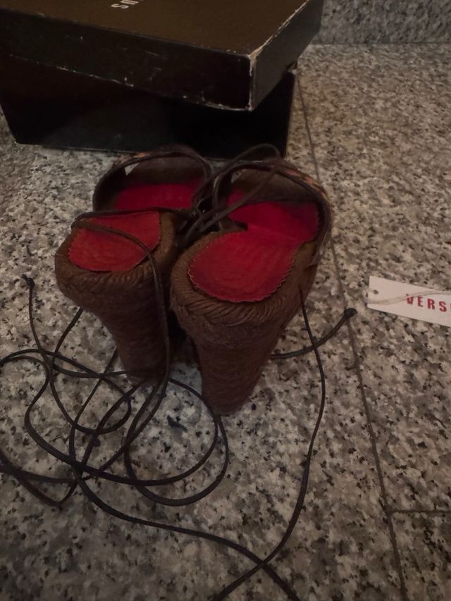 Sandali Versus con lacci - Marroni