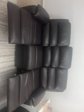 2 Sofás de piel marrón