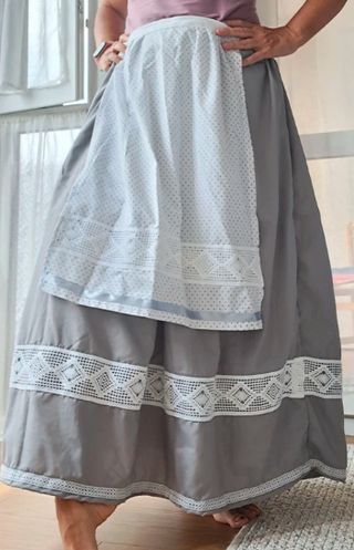 Falda y delantal para traje regional 93cm