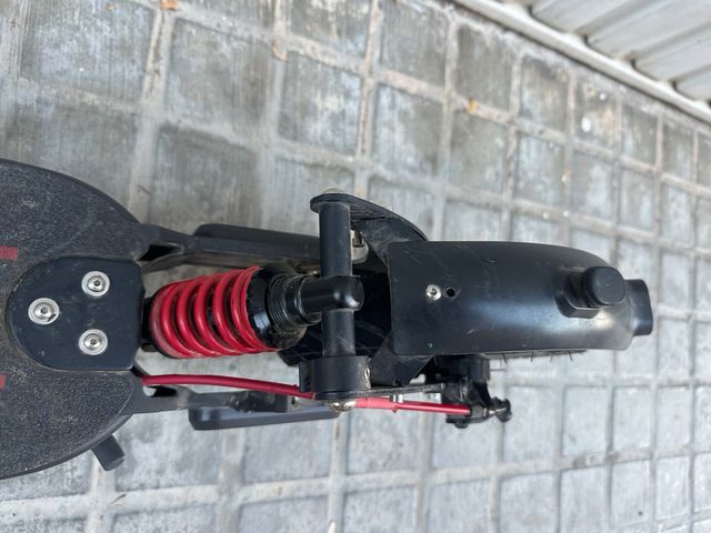 Patinete eléctrico plegable