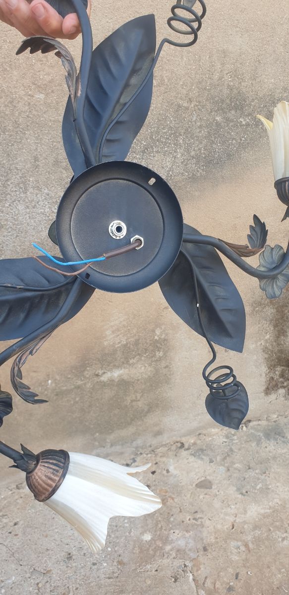 Lámpara forja 3 tulipas