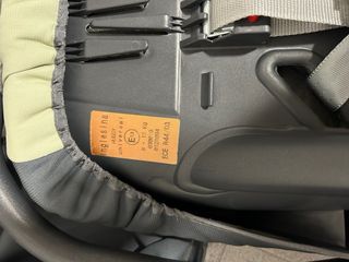 Seggiolino auto Inglesina con cappuccio e adattatore