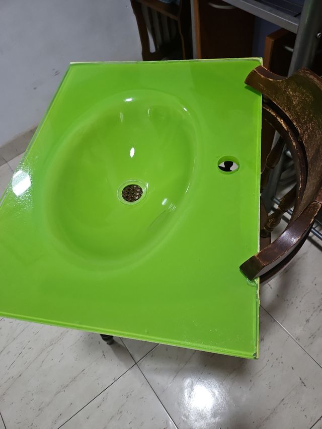 Lavabo verde de cristal
