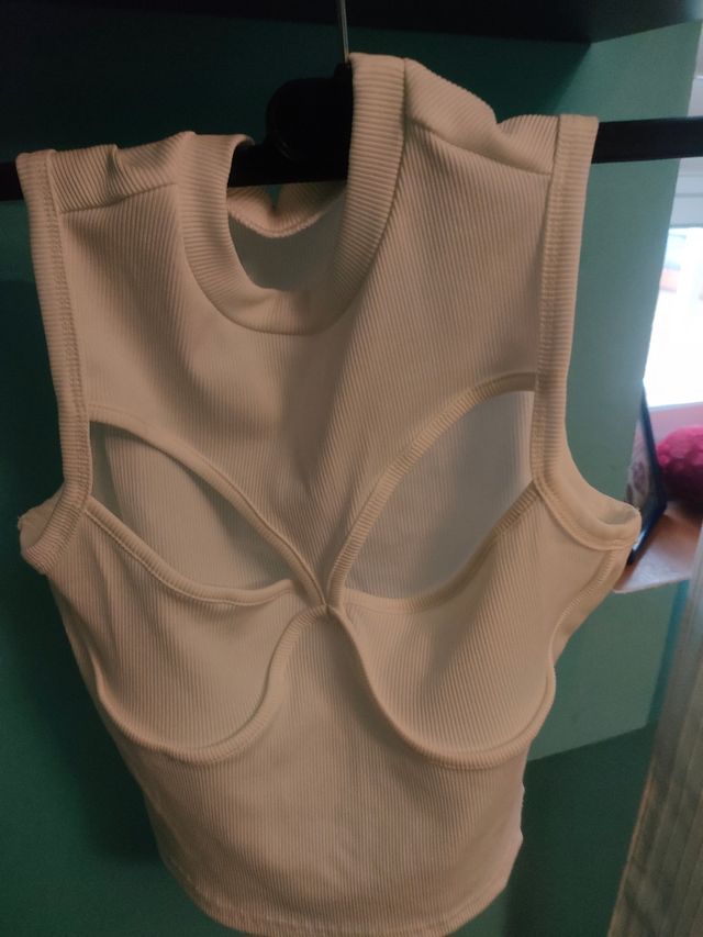 Top blanco de canalé