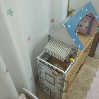 Casita muñecas madera infantil Medidas 63 x85cm