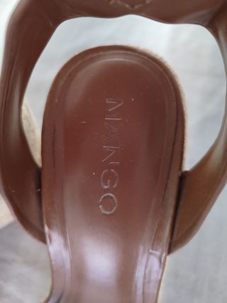 Zapatos cuña marrón